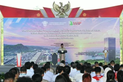 Presiden Republik Indonesia Prabowo Subianto menegaskan komitmen kuat pemerintah untuk menghormati, melindungi, dan menjamin keamanan seluruh investasi yang masuk ke tanah air.(Foto: BPMI Setpres)