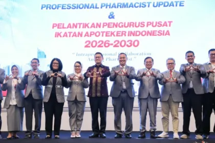 Pelantikan Pengurus Pusat Ikatan Apoteker Indonesia (PP IAI) Periode 2026–2030 di Jakarta.(Foto: pom.go.id)